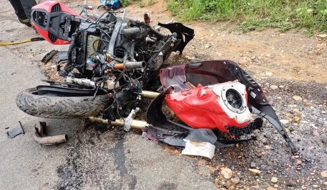 Três pessoas que participavam de encontro de motociclistas morrem após acidente no interior da Bahia