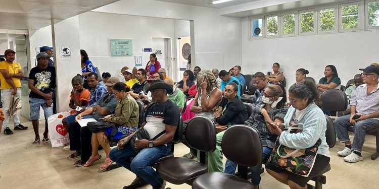 49 pacientes de várias regiões da Bahia foram atendidos em mutirão de transplante renal, neste sábado, em Feira