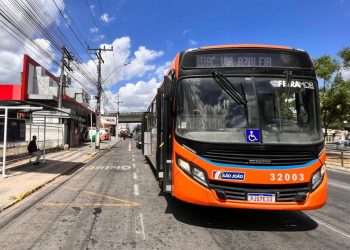 Linha especial e vans reforçam transporte no Esquenta Micareta de Humildes