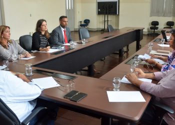 Prefeitura de Feira e Defensoria Pública alinham assistência a migrantes venezuelanos