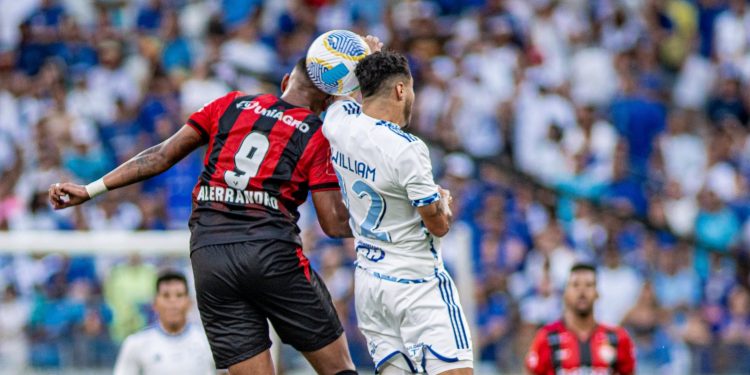 Vitória perde para o Cruzeiro no Mineirão e fica no Z-4