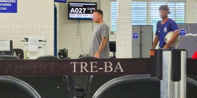 Jovens de 16 a 18 anos podem tirar 1º título de eleitor até 8 de maio