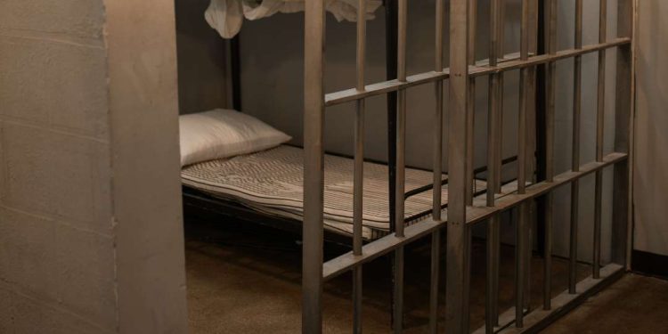 Detentas trans e travesti podem escolher entre presidio feminino ou masculino, segundo resolução