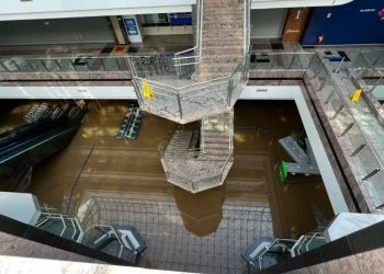 Aeroporto de Porto Alegre suspende voos pelo menos até 30 de maio