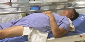 Internado, Bolsonaro deve ser transferido para Brasília nesta segunda; saiba detalhes