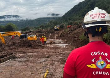 Bahia envia nesta quarta-feira novo grupo de 25 bombeiros para atuar no socorro a vítimas do RS
