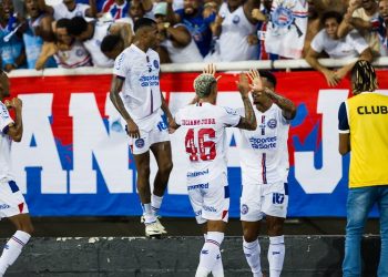 Bahia derrota o Botafogo e assume a vice-liderança do Brasileirão