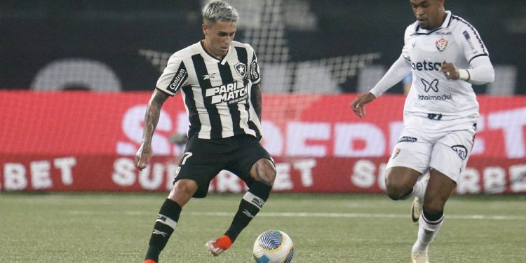 Vitória perde para o Botafogo e chega a cinco jogos sem vencer