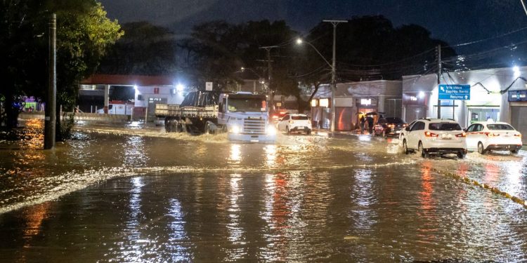 Governo federal libera mais R$ 1,8 bilhão para ações de apoio ao RS