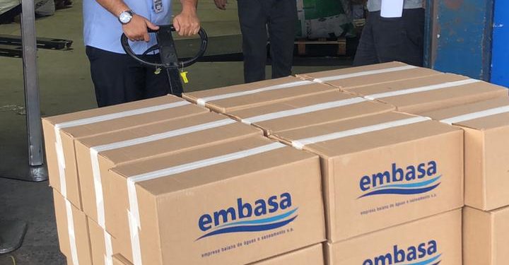 Embasa envia mais de 40 mil copos de água para vítimas das enchentes no Rio Grande do Sul