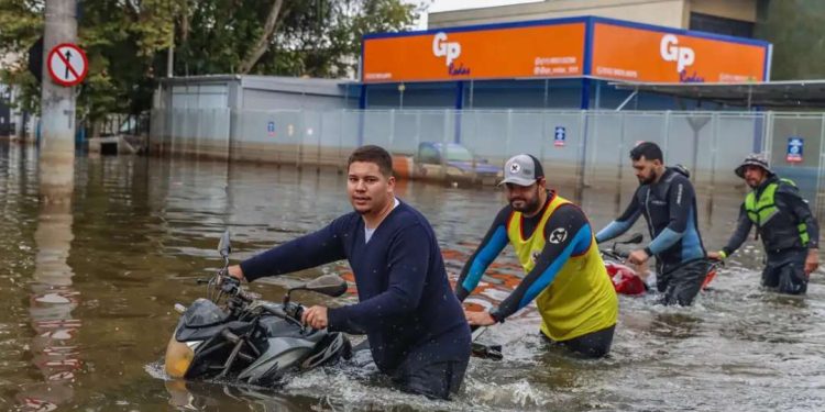 Nível do Guaíba cai 17 cm em Porto Alegre e segue baixando