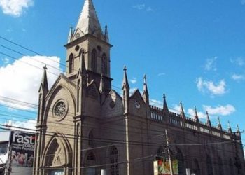 Igreja Senhor dos Passos se torna primeiro santuário urbano de Feira de Santana