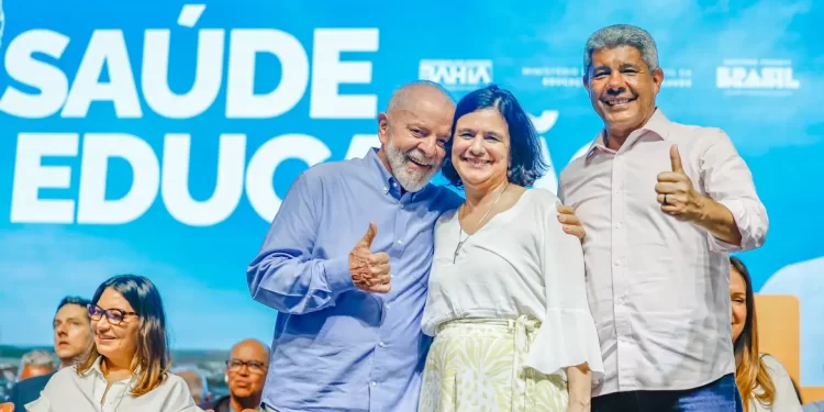 Lula promete visitar cidades atingidas por chuvas para reconstrução