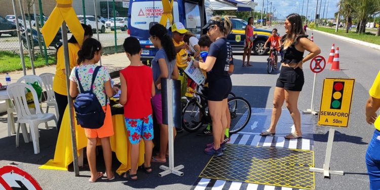 Edição especial do Rua Viva movimenta a Noide Cerqueira em prol do Maio Amarelo