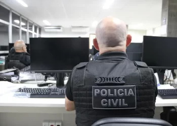 Pedreiro morre após sofrer descarga elétrica e cair de altura de seis metros em Feira de Santana 