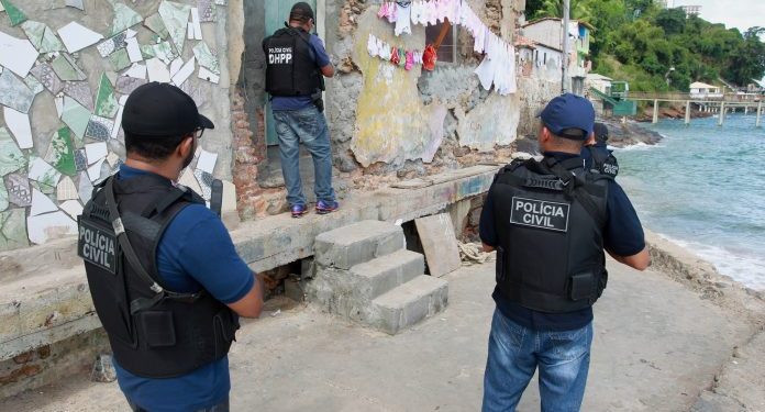 Governo do Estado paga R$ 39 milhões para 21 mil policiais por redução de mortes violentas