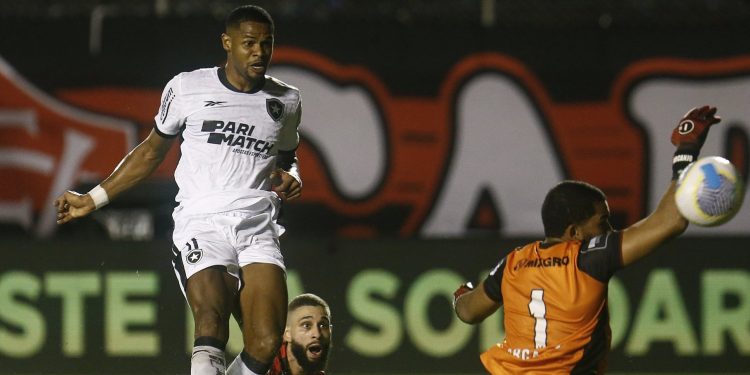 Vitória perde para o Botafogo e é eliminado na terceira fase da Copa do Brasil