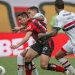 Vitória perde para o São Paulo e segue no Z-4 do Brasileirão