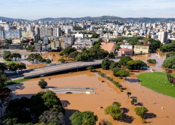 Rio Grande do Sul tem alertas para riscos de inundações e deslizamentos neste domingo