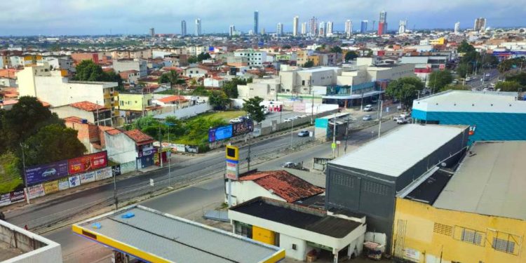 SMT realiza interdição parcial em trecho da avenida João Durval neste sábado e domingo