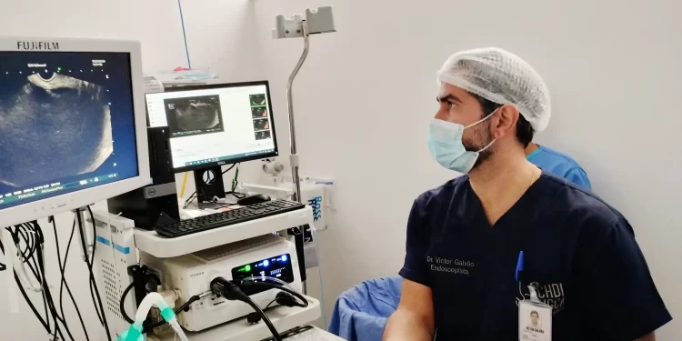 Hospital Clériston Andrade Realiza Procedimento Endoscópico Pioneiro no SUS da Bahia