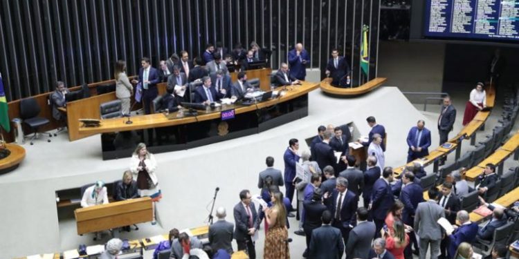 Projeto sobre aborto atinge 3,1 milhões de visualizações em dois dias no site da Câmara