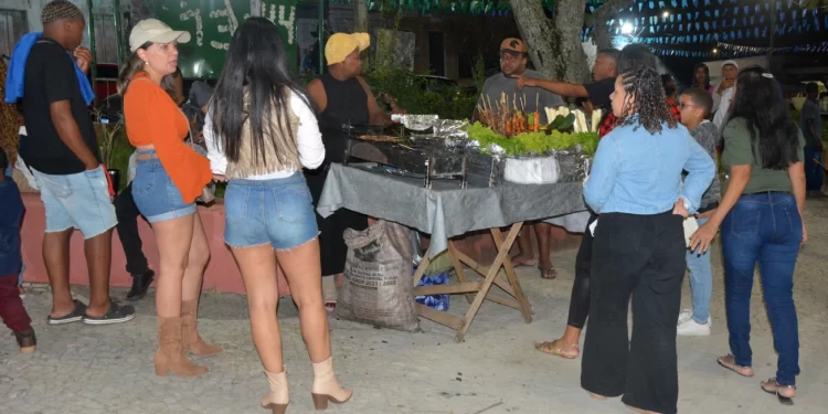Comerciantes comemoraram resultados do São Pedro nos distritos