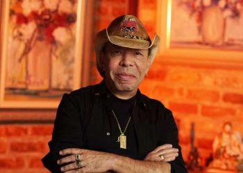 Morre Chrystian, cantor que fez dupla com Ralf, aos 67 anos