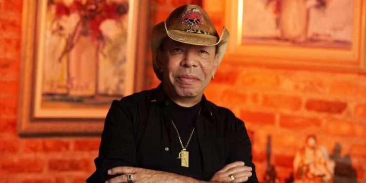 Morre Chrystian, cantor que fez dupla com Ralf, aos 67 anos