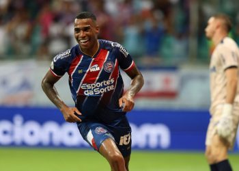Bahia vence o Fortaleza na Arena Fonte Nova e volta a 2ª colocação no Brasileirão