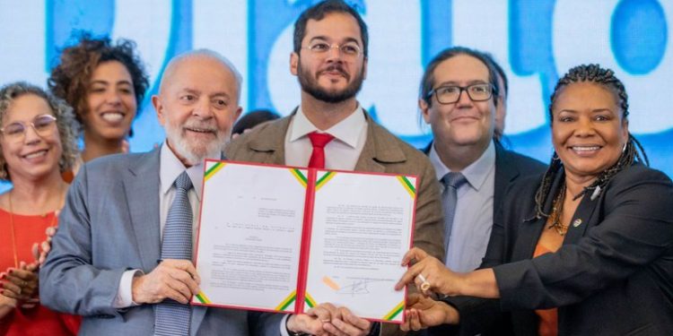 Presidente Lula sanciona o Marco Regulatório do Fomento à Cultura