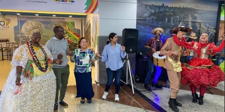 Integrantes do G20 são recebidos na Bahia em clima de São João