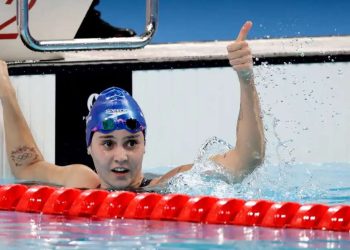 Beatriz Dizotti avança à final inédita do Brasil na natação em Paris