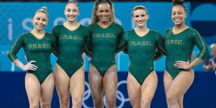 Equipe feminina conquista bronze na ginástica artística em Paris