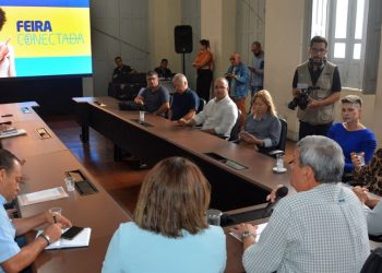 Prefeitura de Feira moderniza atendimento às demandas da população com aplicativo Feira Conectada