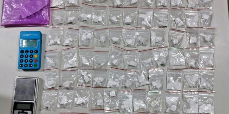 Polícia Militar realiza apreensão de drogas e munições no bairro Expansão Feira IX