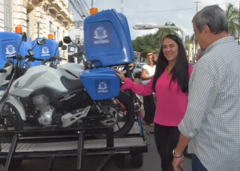 Prefeitura de Feira adquire quatro motos e drone para ampliar fumacê