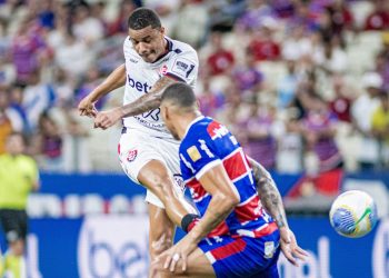 Vitória perde para o Fortaleza e se aproxima da zona de rebaixamento