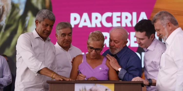 Feira de Santana recebe pacote de ações do Governo Federal que ultrapassa R$ 2,8 bilhões