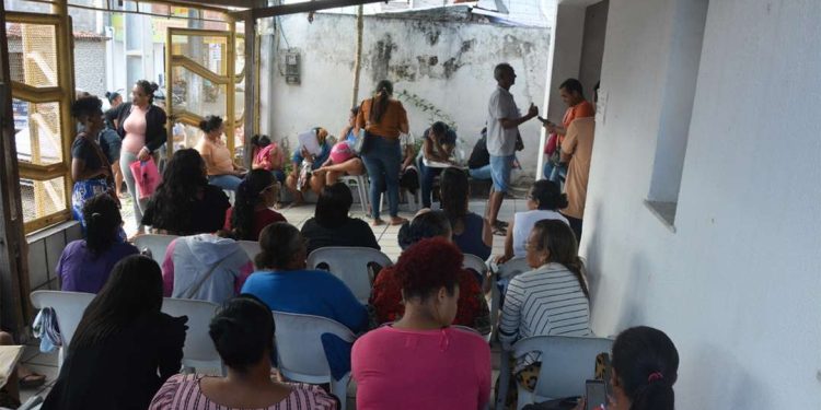 Feira: mutirão da Sedeso atendeu mais de 200 famílias no CRAS Jussara