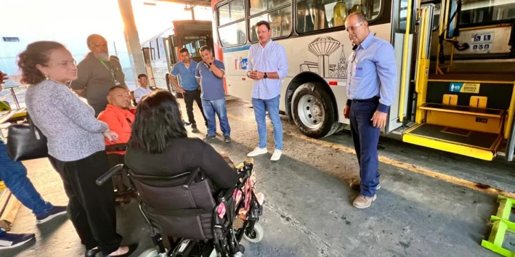 Conselho das Pessoas com Deficiência participa de workshop sobre elevadores de acessibilidade