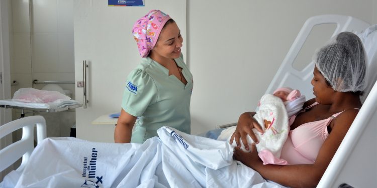 Nasce o primeiro bebê da Casa de Parto Natural de Feira de Santana