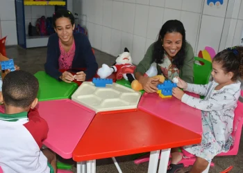 Nomeados mais sete professores aprovados em concurso para a rede municipal