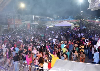 São Pedro de Humildes ganhou mais um dia de festa
