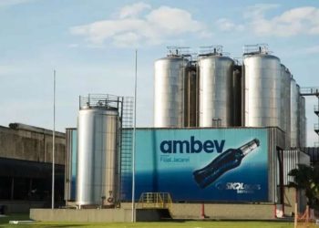 Ambev abre vagas de emprego com salários de até R$ 8,5 mil