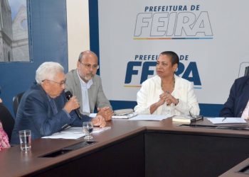 Prefeitura de Feira avança no processo para doação de terreno à UFRB