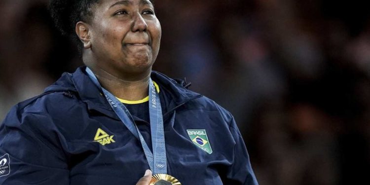 Quadro de medalhas das Olimpíadas: com 11 pódios, Brasil sobe para 15º lugar
