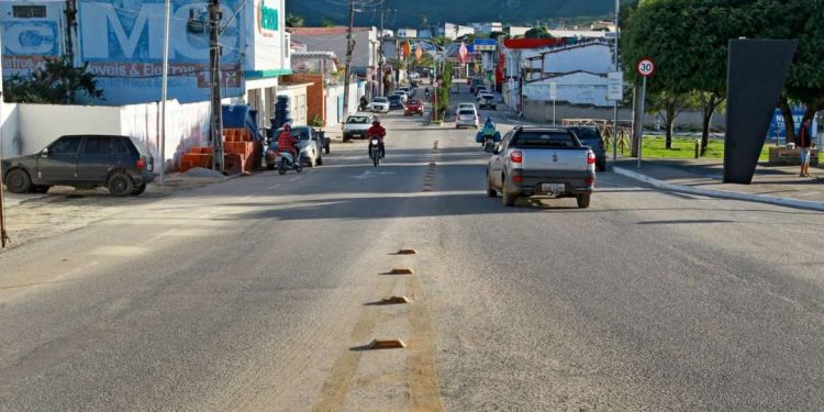 Atividade de mineração em cidade baiana preocupa geólogos após sequência de abalos sísmicos