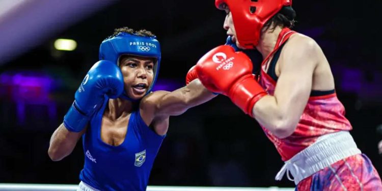 Jucielen Romeu cai nas quartas e encerra participação do boxe em Paris