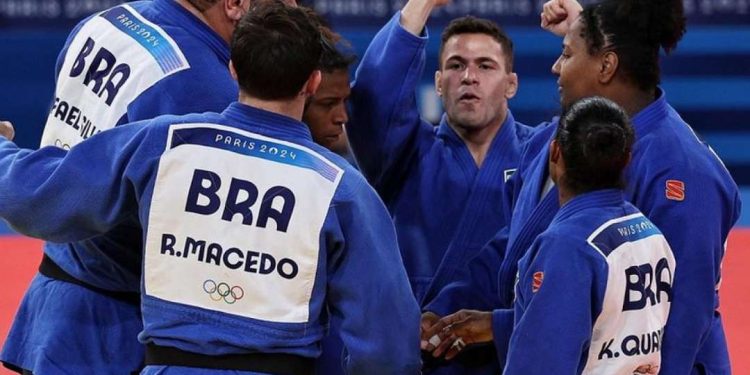 Após ouro de Bia, Brasil conquista bronze em cima da Itália pelo judô em equipes